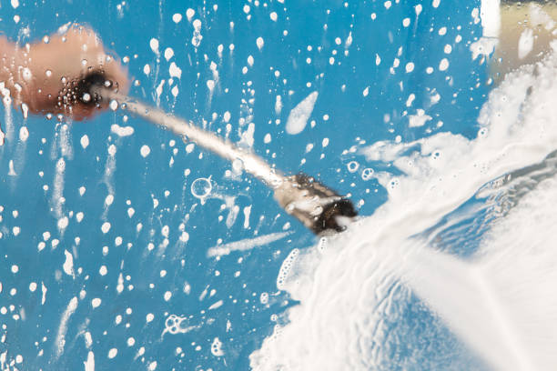 Best Gutter Cleaning  in Delcambre, LA